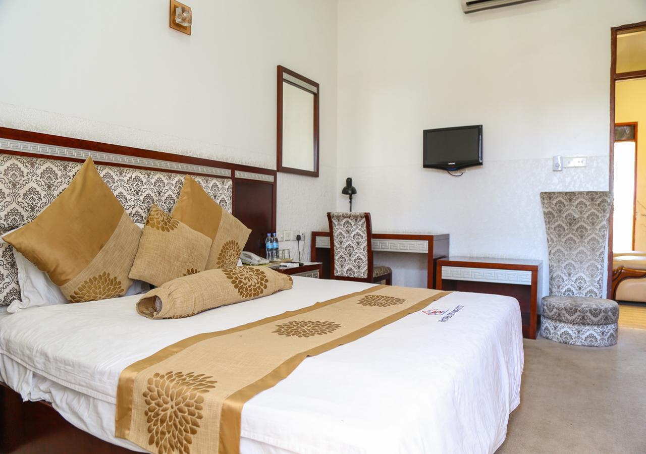 Hotel de Mag  Dar es Salaam Exterior foto